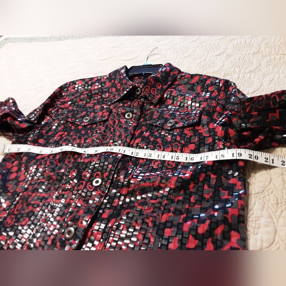 RUBY ROAD BLACK AND RUBY RED MATALIC ABSTRACT ART JACKET, SIZE MEDIUM - Picture 15 of 16